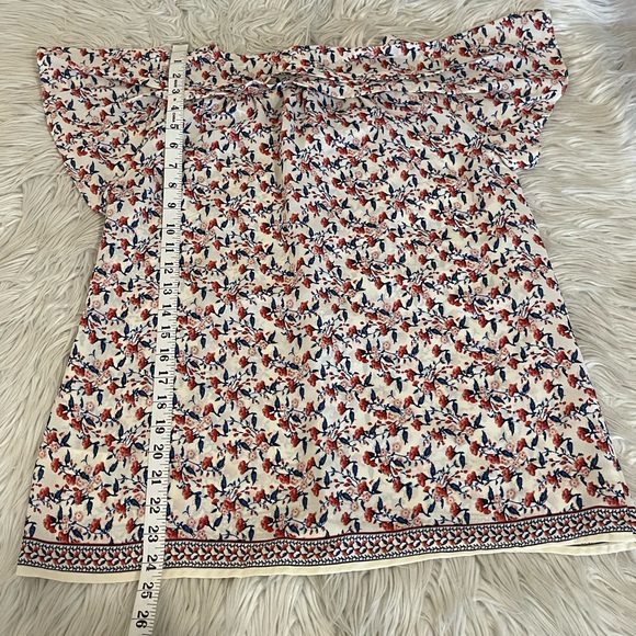 Max Studio | Flutter Sleeve Top - Picture 11 of 12